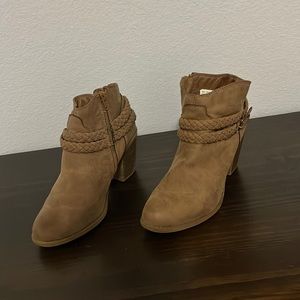 No Parking Ankle Booties Sz 9